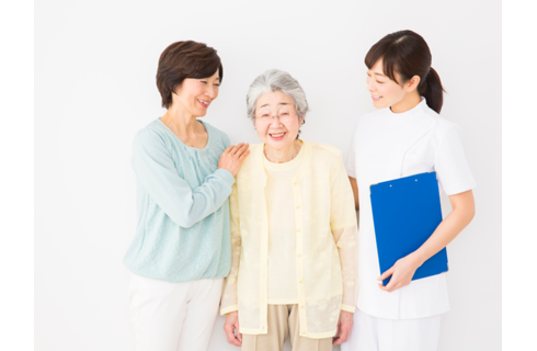 高齢者と整体師